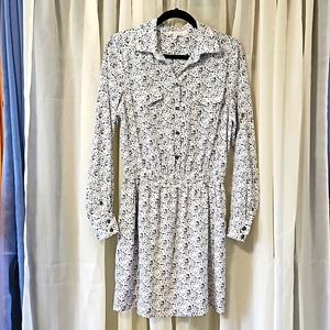 BCBG generation mini dress. Size medium. White and blue